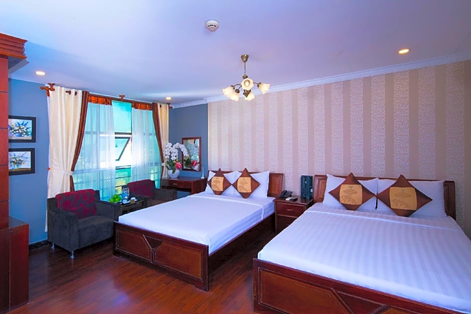 Good Vibes Central Hotel