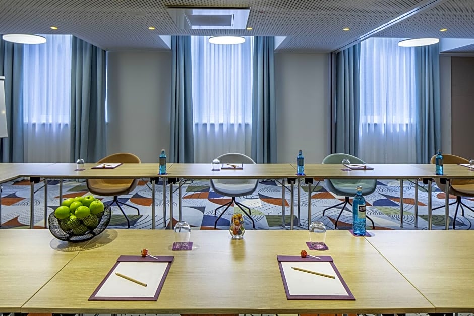 Capri By Fraser Leipzig