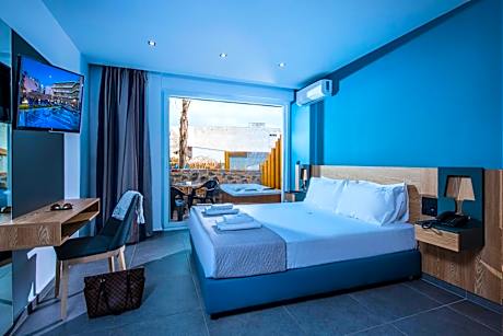 Superior Room with Outdoor Jacuzzi