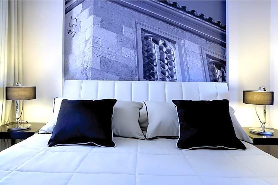 Pelagos Suites Hotel & Spa