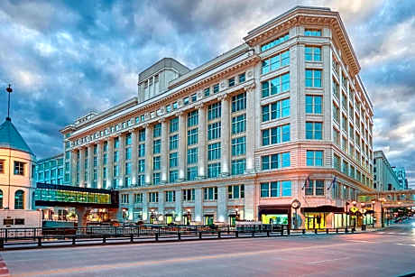 Residence Inn by Marriott Milwaukee Downtown