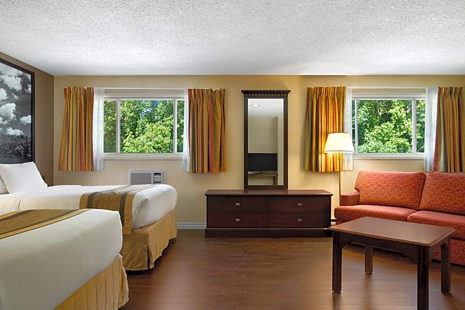 Super 8 by Wyndham Brockville