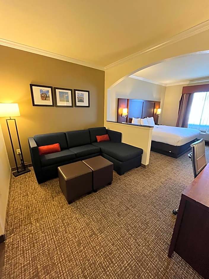 Comfort Suites Texas Ave.