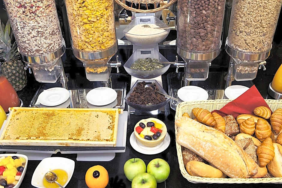 Grand Hotel Downtown