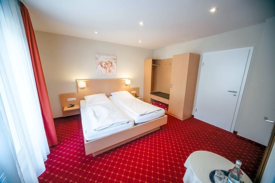 Hotel Waldeck mit Restaurant "Florian'S"