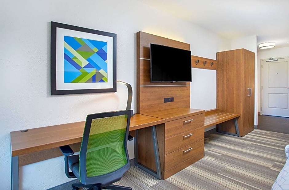 Holiday Inn Express & Suites - Lexington W - Versailles By IHG