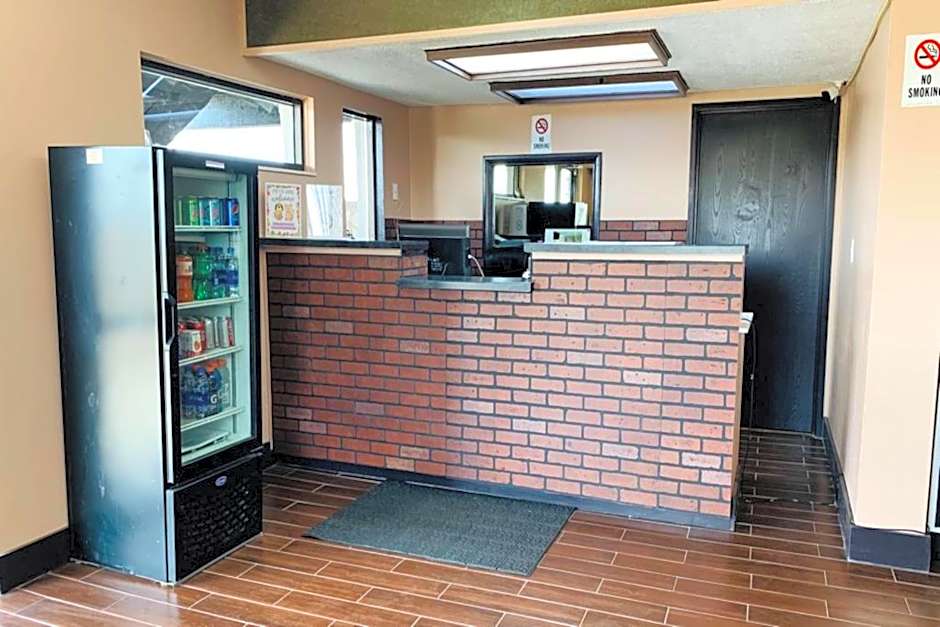 Economy Inn of Holland