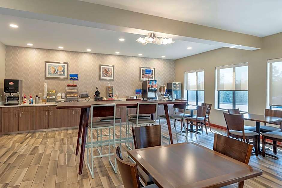 Best Western St. Clairsville Inn & Suites