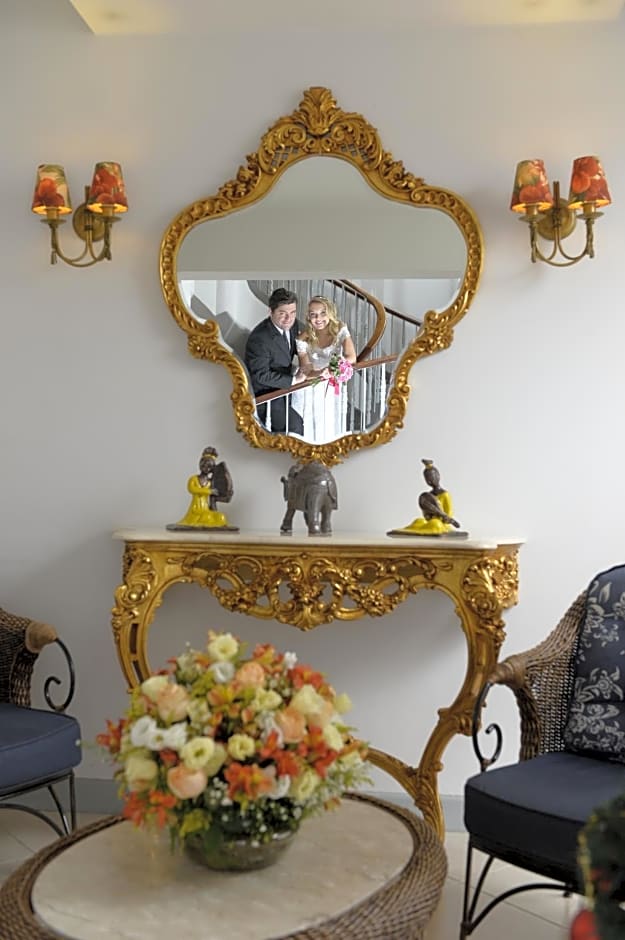 Hotel Colonial Plaza