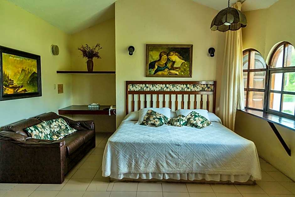 Villablanca Garden Beach Hotel