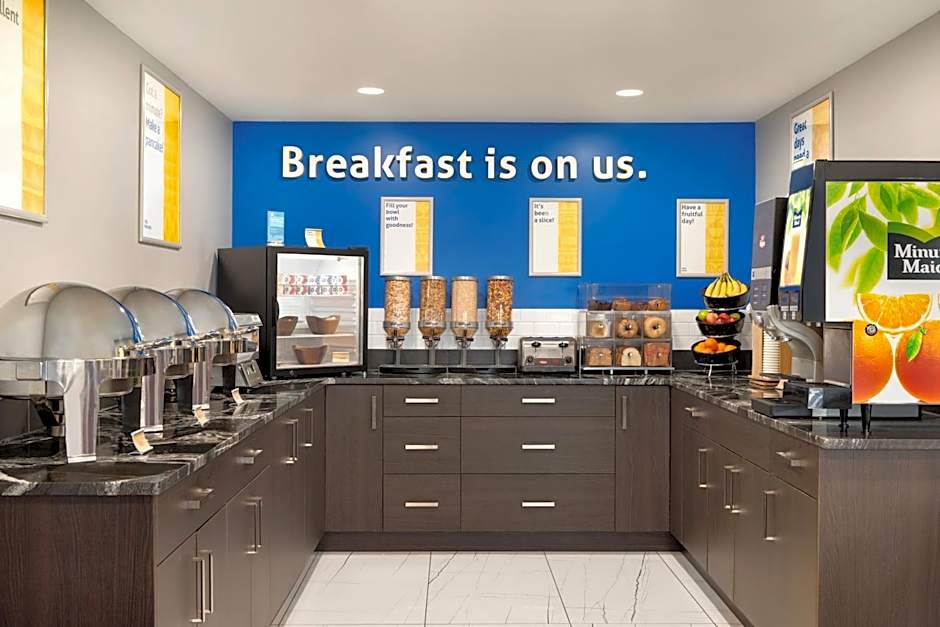 Days Inn by Wyndham Wainwright