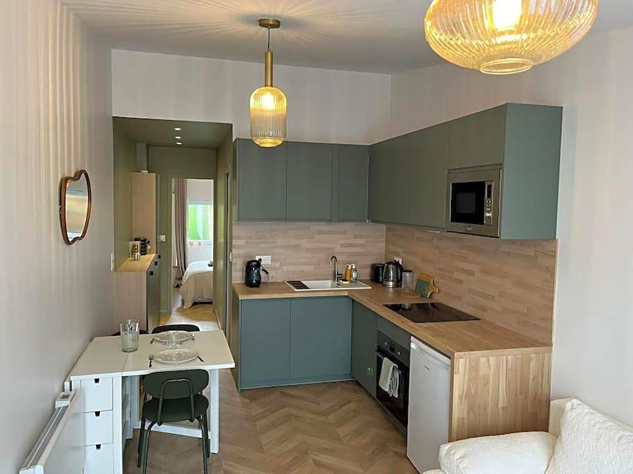 Charmant T2 Tiny House Lumineux au Cœur de Jouy