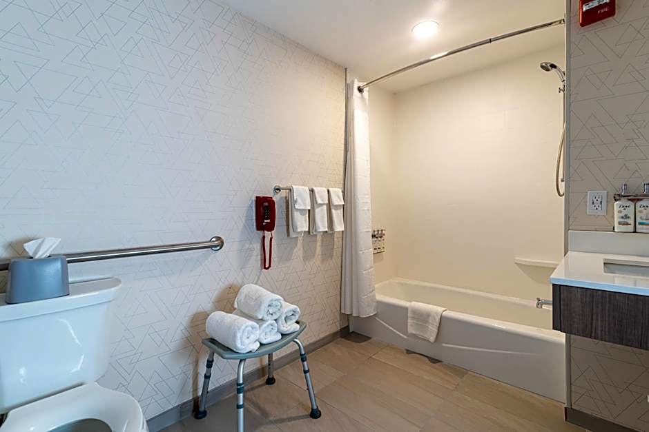 Holiday Inn Express Hotel & Suites Hampton South-Seabrook By IHG