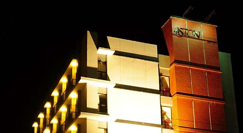 Aston Ketapang City Hotel