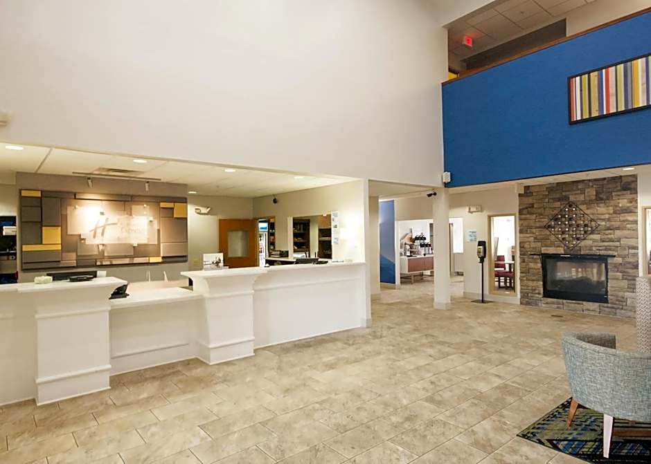 Holiday Inn Express Hotel & Suites Waukegan/Gurnee By IHG