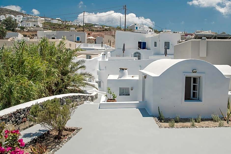 AQUA SERENITY LUXURY SUITES SANTORINI