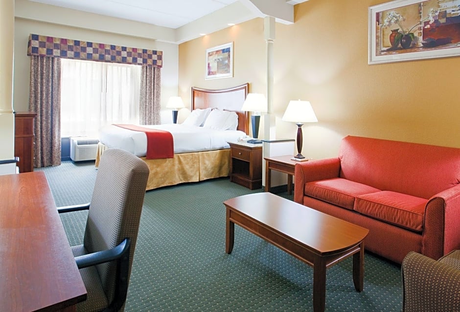 Holiday Inn Express Fayetteville