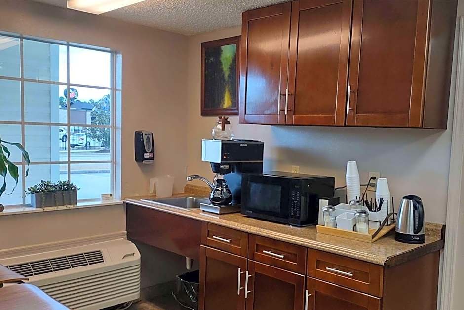 Carom Inn Denham Springs-BatonRouge