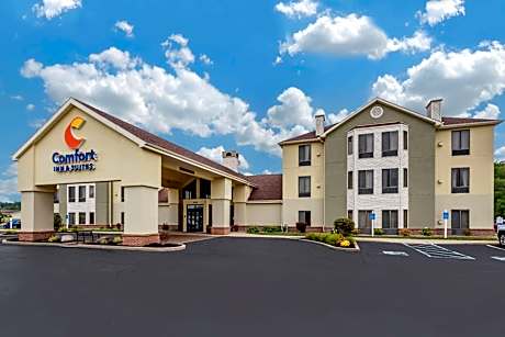 Comfort Inn & Suites Warsaw Near US-30