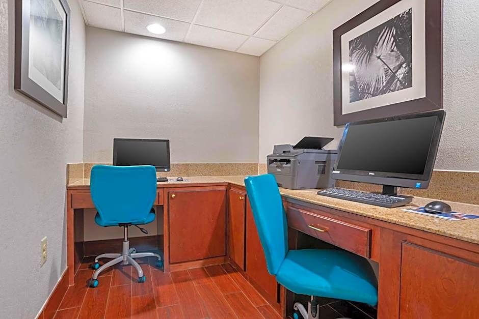 Best Western Plus Blue Angel Inn