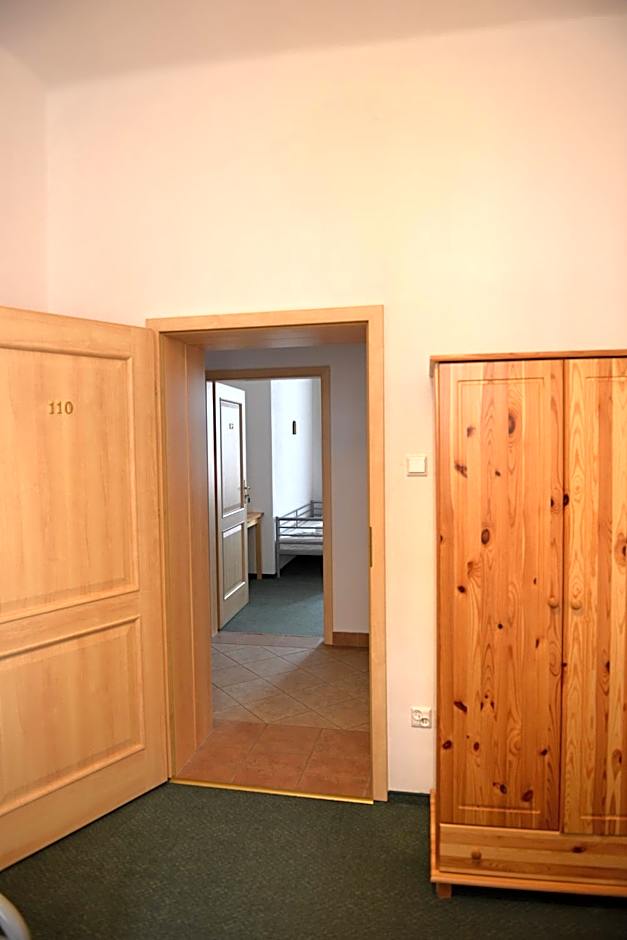 Pokoje Gościnne Domu Pielgrzyma w Supraślu