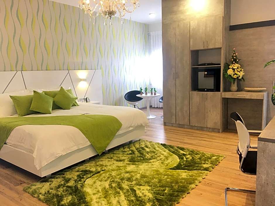 LUMA PLAZA HOTEL