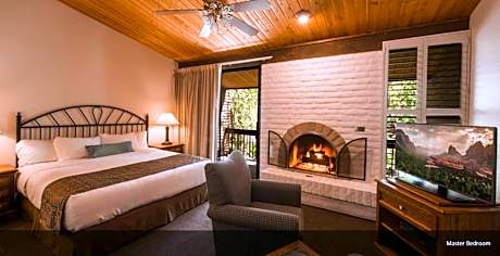 Arroyo Roble Resort at Oak Creek