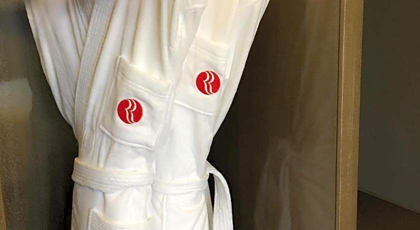 Ramada by Wyndham Leshan