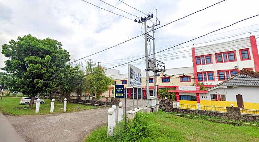 Urbanview Hotel Istana Bangun Jagad Indramayu by RedDoorz