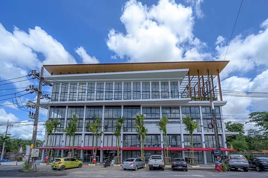 Tour De Phuket Hotel - SHA Plus