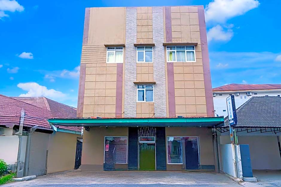 Collection O R.Sukamto Near Palembang Trade Center Mall