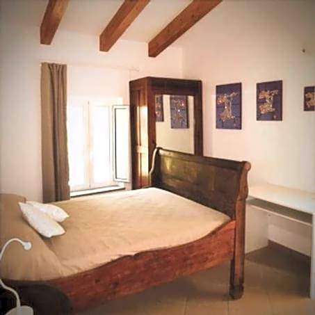 Finale Ligure Gorra Rooms Rosa di Mare vicino al mare lontano dal caos!