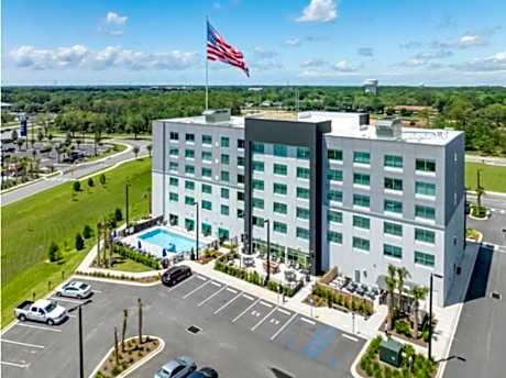 Holiday Inn Express & Suites Fort Walton Beach - Eglin Area by IHG