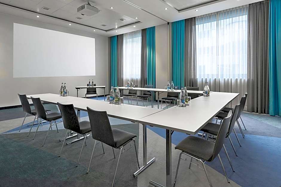 Courtyard by Marriott Zurich North