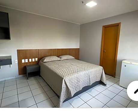 Flat no Arrey Executive 906