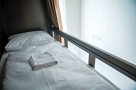 Bed in 4-Bed Dormitory Room