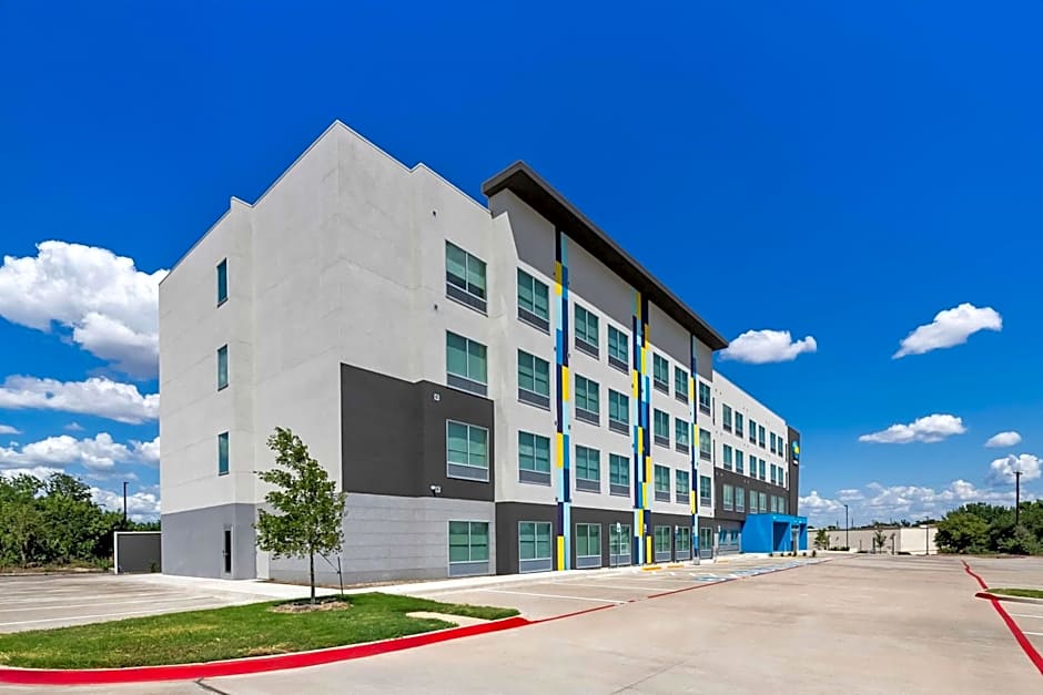 Tru by Hilton Plano East North Hwy 75   