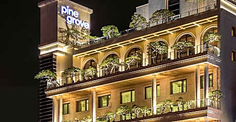 Pine Grove Hotel
