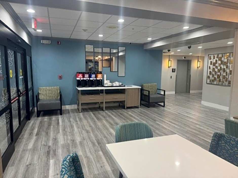 Hampton Inn By Hilton Greenville