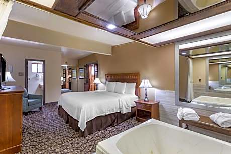 King Suite with Spa Bath