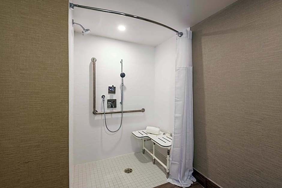 Hilton Garden Inn Ottawa Downtown