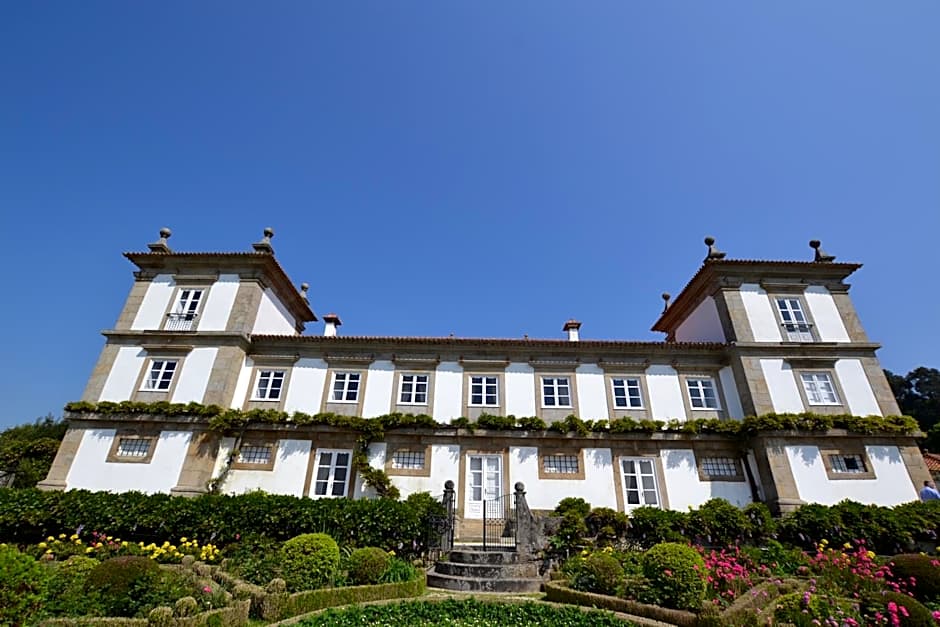 Paço de Calheiros - Turismo de Habitação