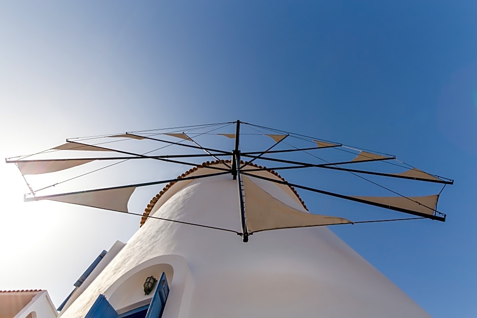 Kerame Hotel & Studios