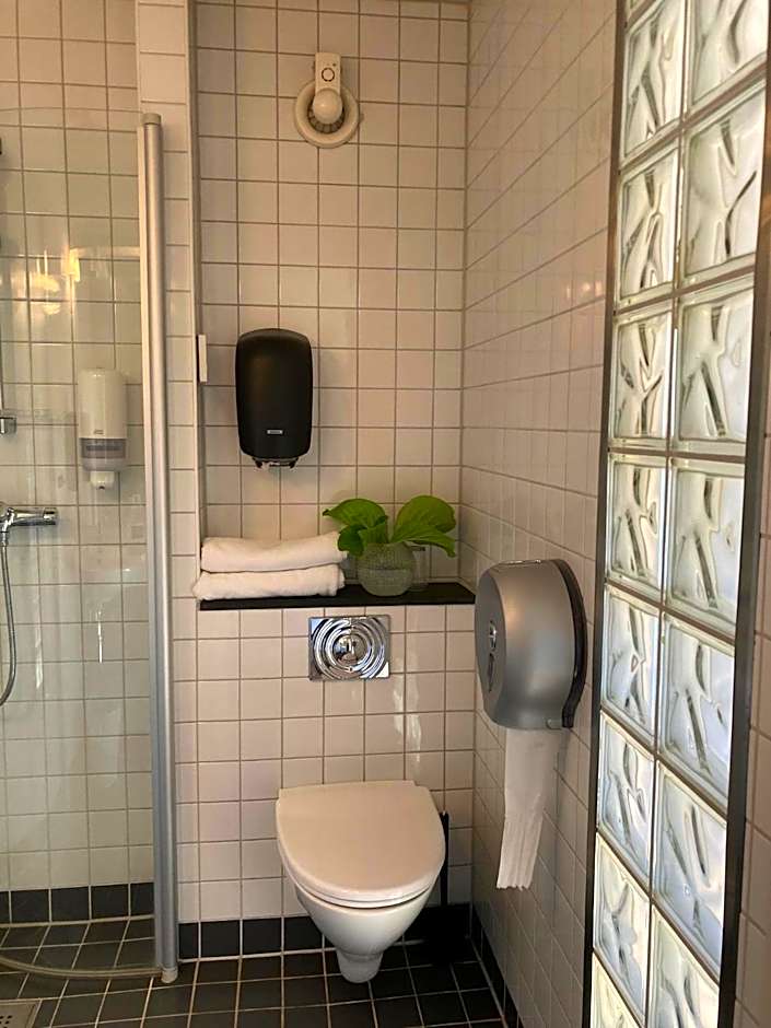 Breidablikk Guesthouse