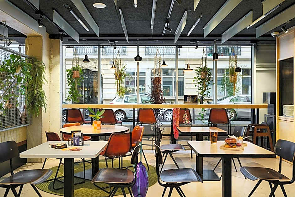 Moxy by Marriott Paris Bastille