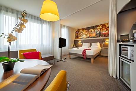 Executive Suite with One Double Bed and One Sofa Bed