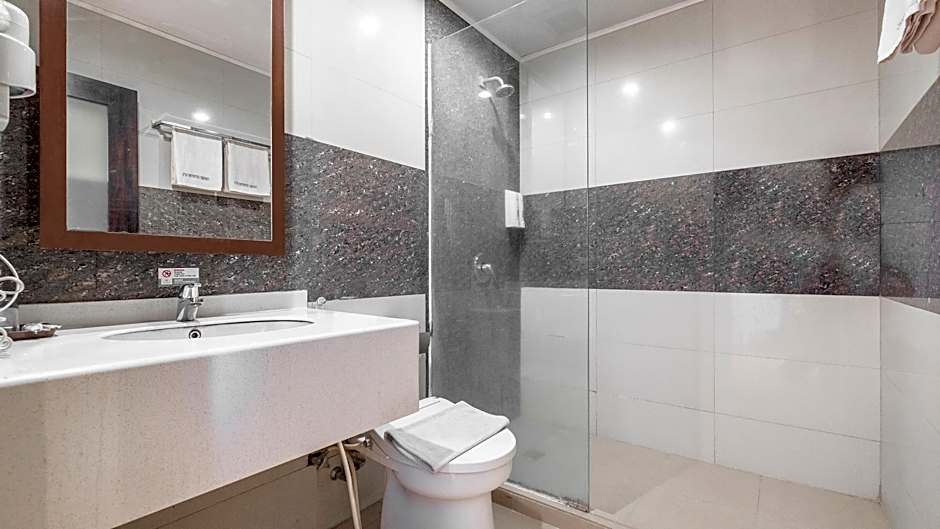 Continent Centrepoint Panakkukang – Makassar