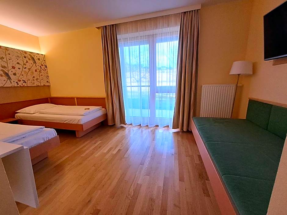 JUFA Hotel Stubenbergsee