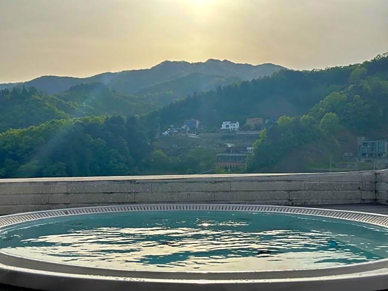 Gapyeong Pool Villa Lavelo Pension