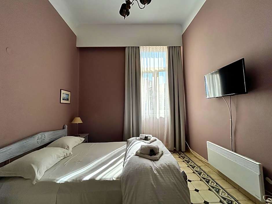Tinion Hotel – Tinos (town), UT